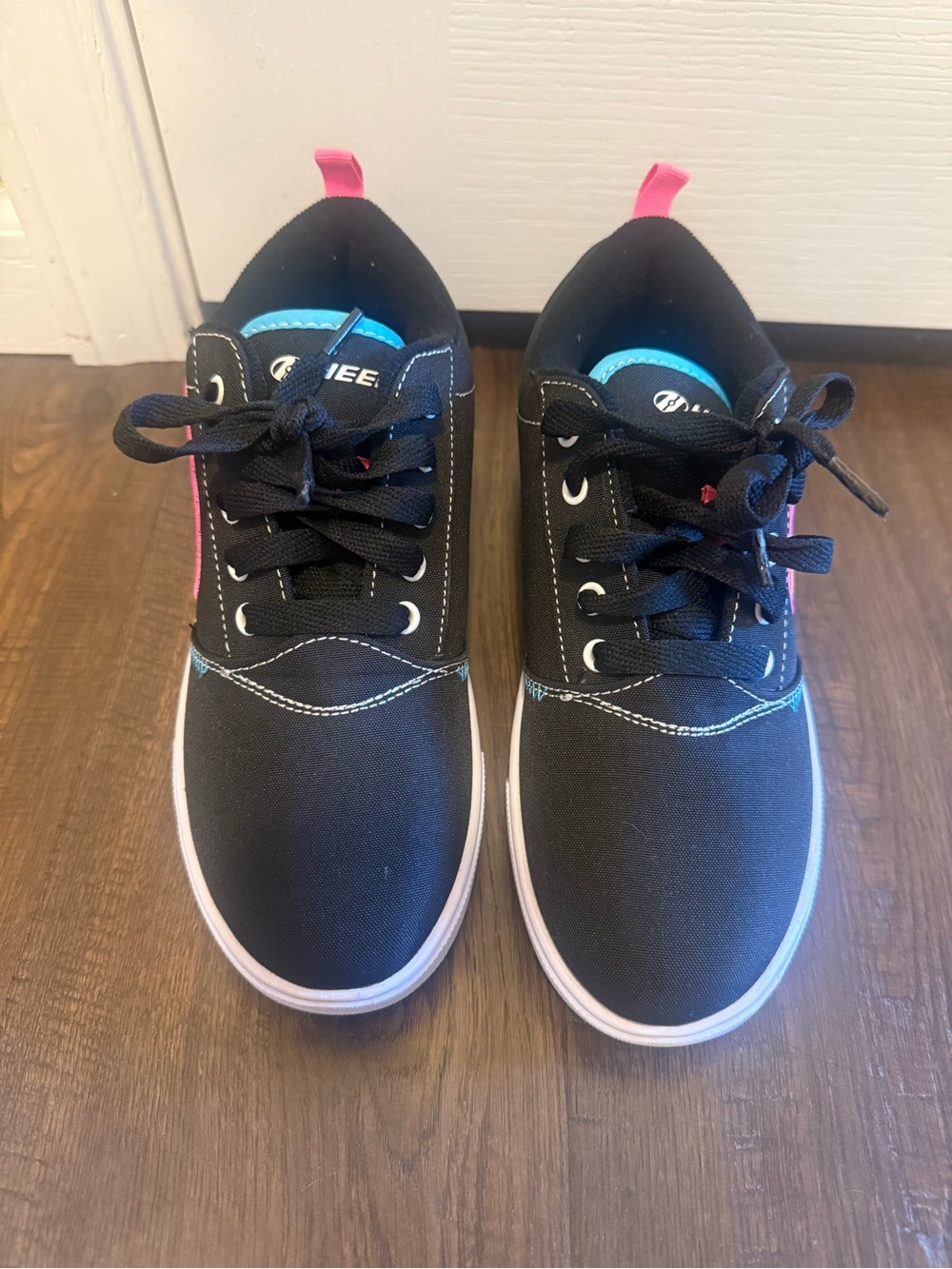 Heelys pro wheeled heel shoes